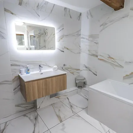 Horse And Farrier Barn