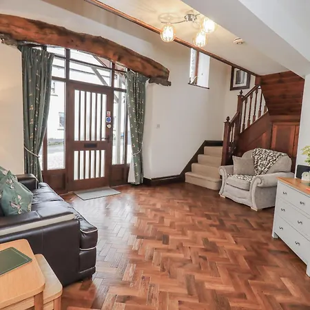 Дом отдыха Horse And Farrier Barn