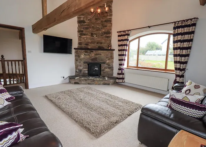 Horse And Farrier Barn *